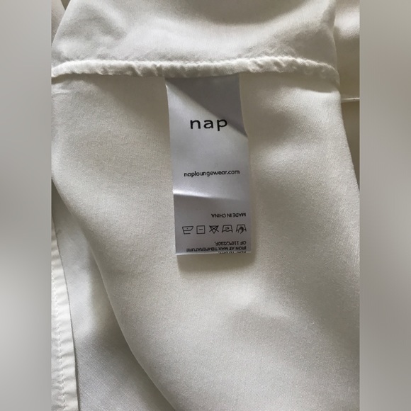 EUC Nap Loungewear White Dolphin Hem Oversized Collared Lounge Shirt M - Picture 16 of 16